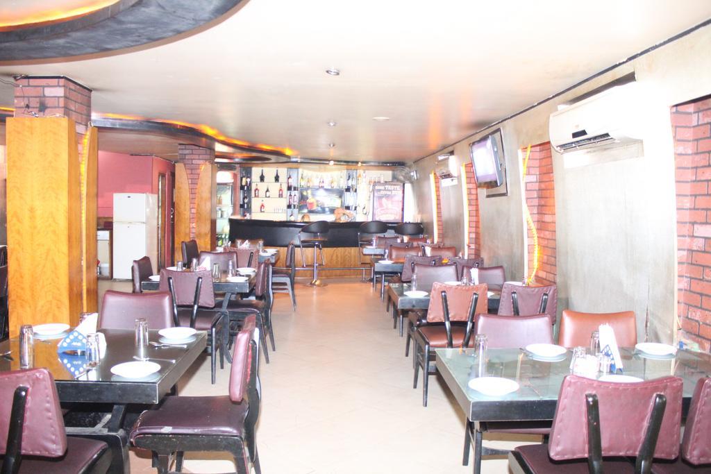 Hotel Bengal International Siliguri Luaran gambar